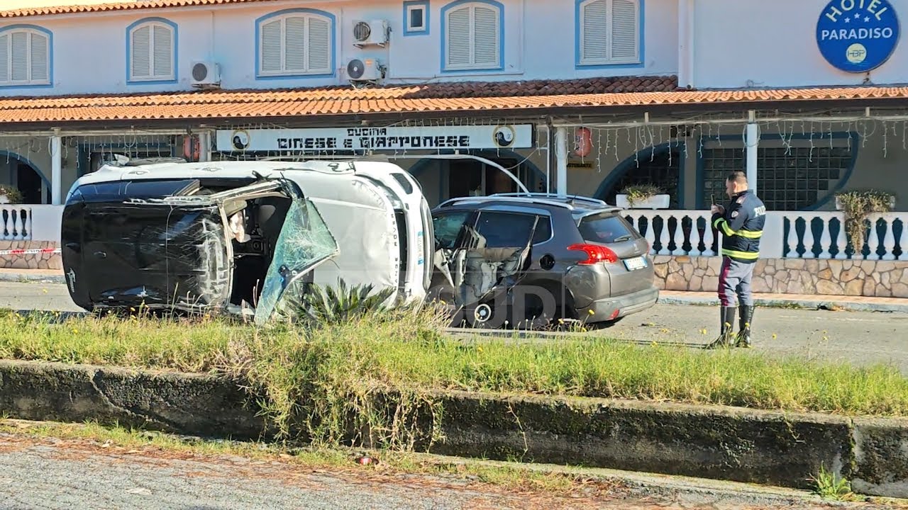 Scalea, incidente sulla SS18: coinvolte una Range Rover e una Peugeot