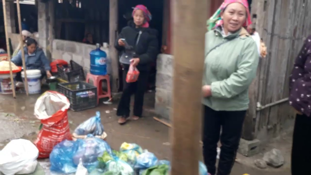 Chợ tết nặm nhũng xã lũng nặm tỉnh cao bằng ngày24/12/2025/ất tỵ