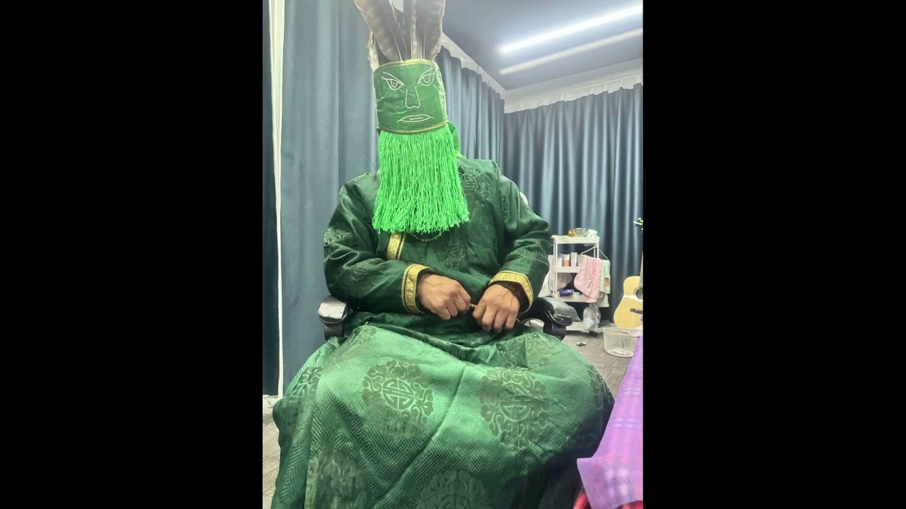 Хөвөнд боосон чулуу...(Том өвөөгийн айлдвар долоон өдрийн хүүрнэл №1)