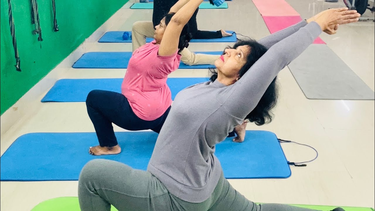 Weight loss with cardio and stretching exercises | Yoga session with Dr. Sandhya