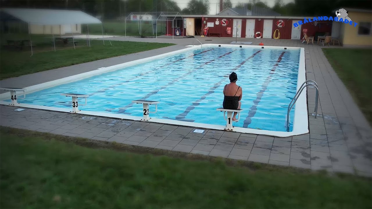 Inga-Lena Dahl  lärde sig simma som 70-åring.