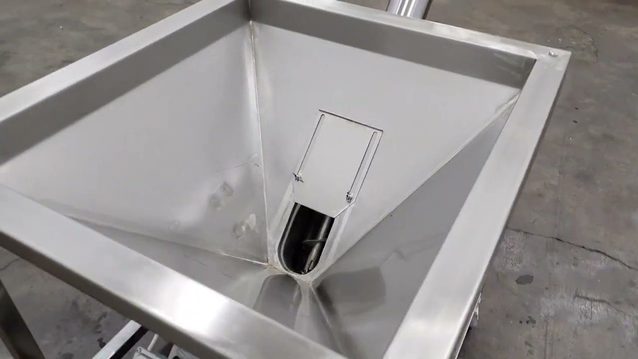 E324382 - Stainless Steel 2 HP Reversible Auger Conveyor With Vibratory Hopper