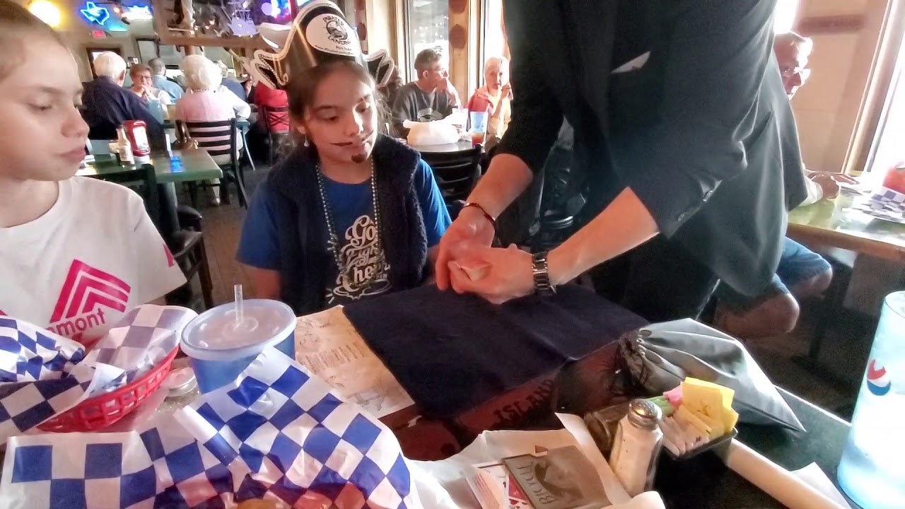 The Chicago Opener, Another Quick performance of the Classic Magic Trick. This is a Great Illusion