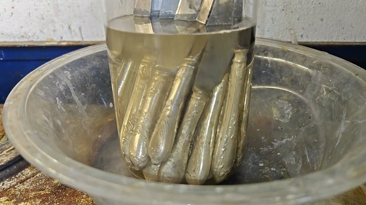 Серебро с ручек столовых ножей мнц через Меланж 