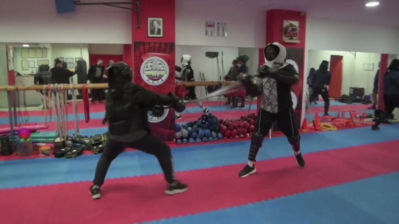 Μονομαχίες με μακρύ σπαθί 