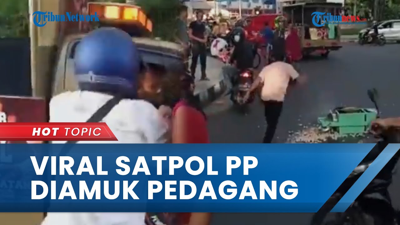 Viral Satpol PP Diamuk Pedagang saat Razia PPKM, Gerobak Terbalik hingga Cilok Berceceran di Jalan