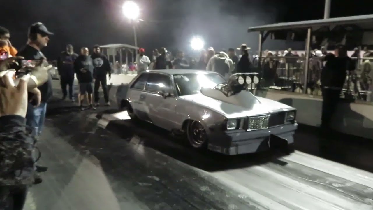 JUNKY B VS BIG COUNTRY & LIL COUNTRY