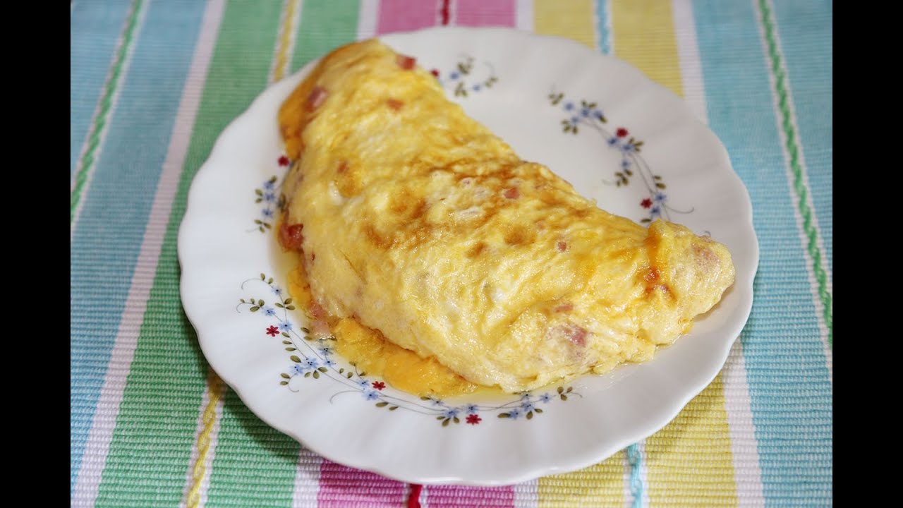 Cheese and Sausage Omelette Recipe : Easy Breakfast Recipe
