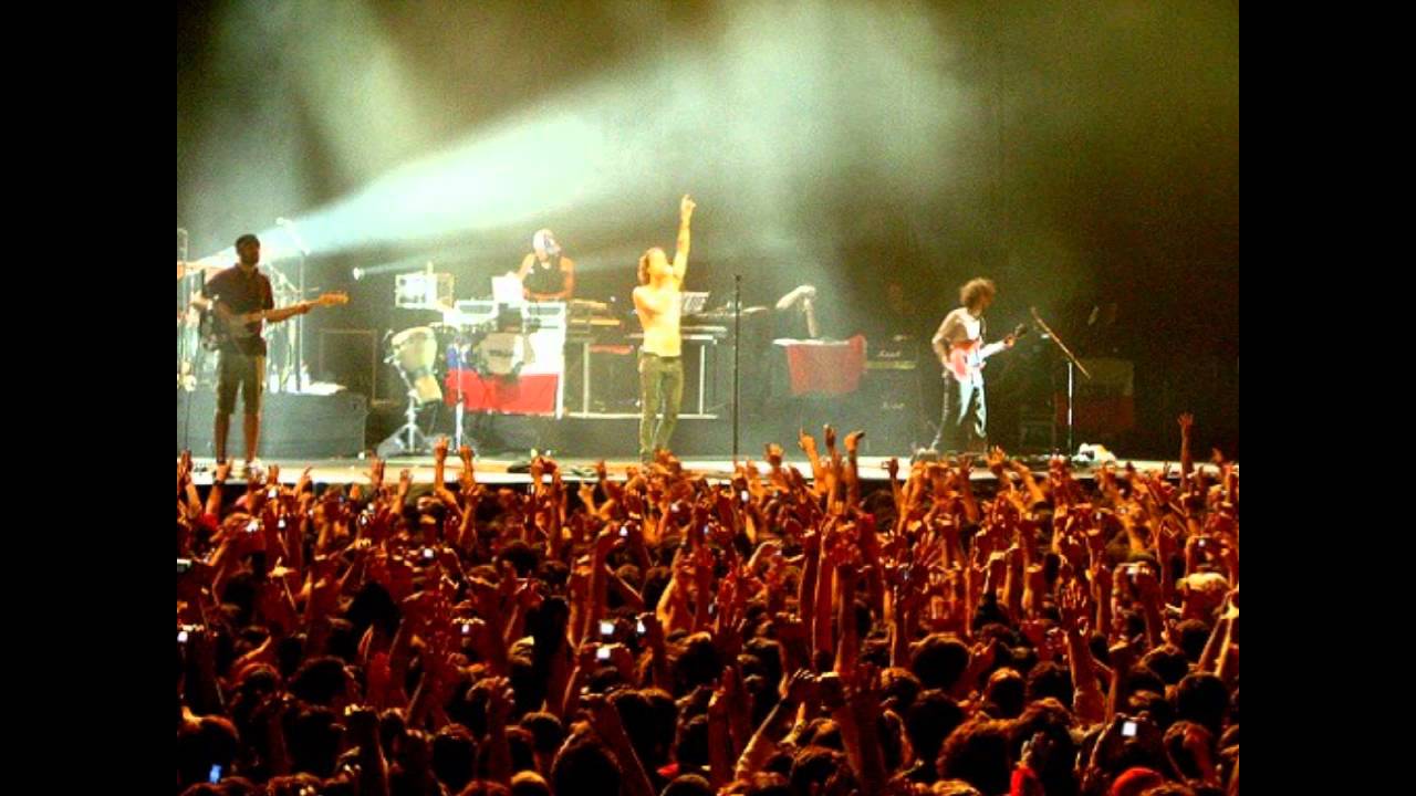 Incubus - Dig (Orchestrated Version @ Chile - 2010)