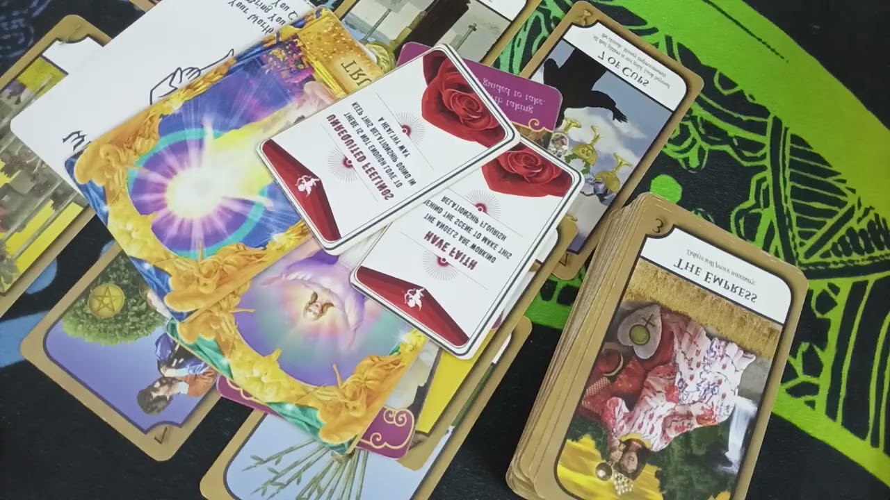 اختر كارت تهكير عقله الباطن مشاعره وأفكاره عنك وفيك نواياه وخطواته القادمه 