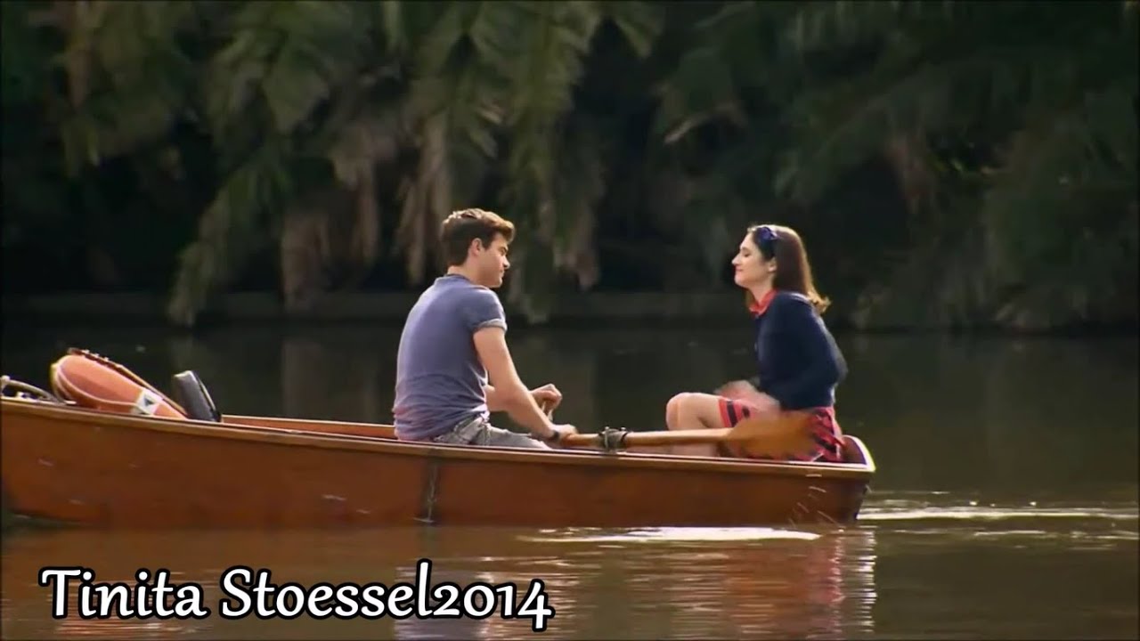 Diego neemt Francesca mee in een bootje- Violetta 3