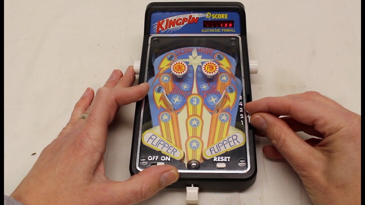 Kingpin Electronic Microcomputer Pinball Game by Castle Review, Repair, + a Look Inside!