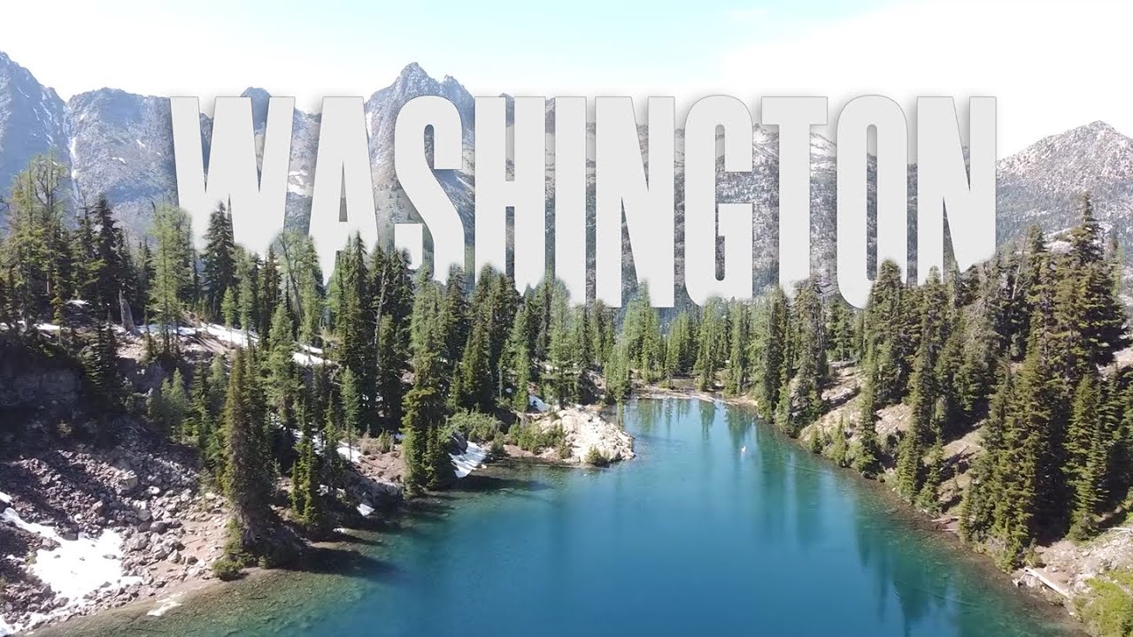 AMAZING BLUE LAKE IN NORTH CASCADES NATIONAL PARK