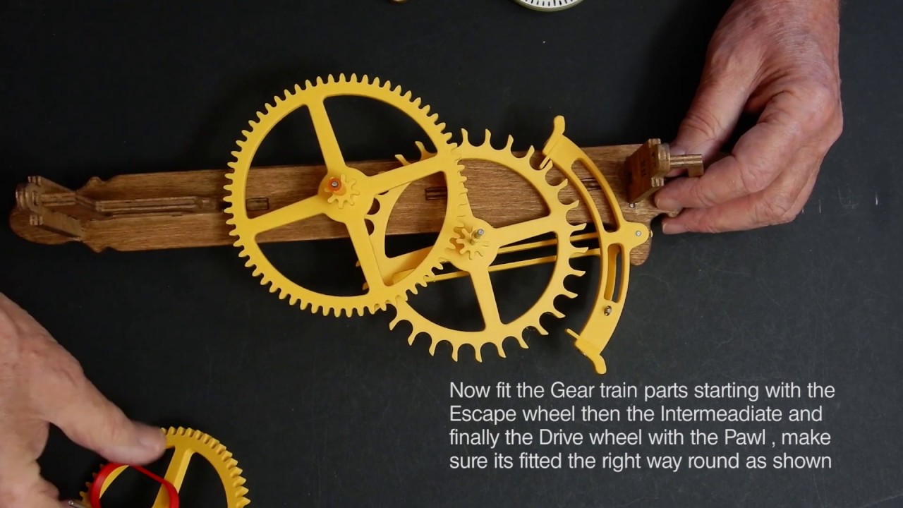 Brian Law's woodenclocks - Starter clock asembly