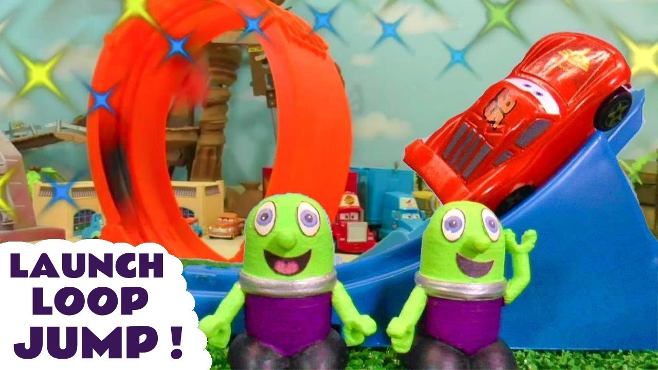Launch Loop Jump Toy Car Racing with the Funlings