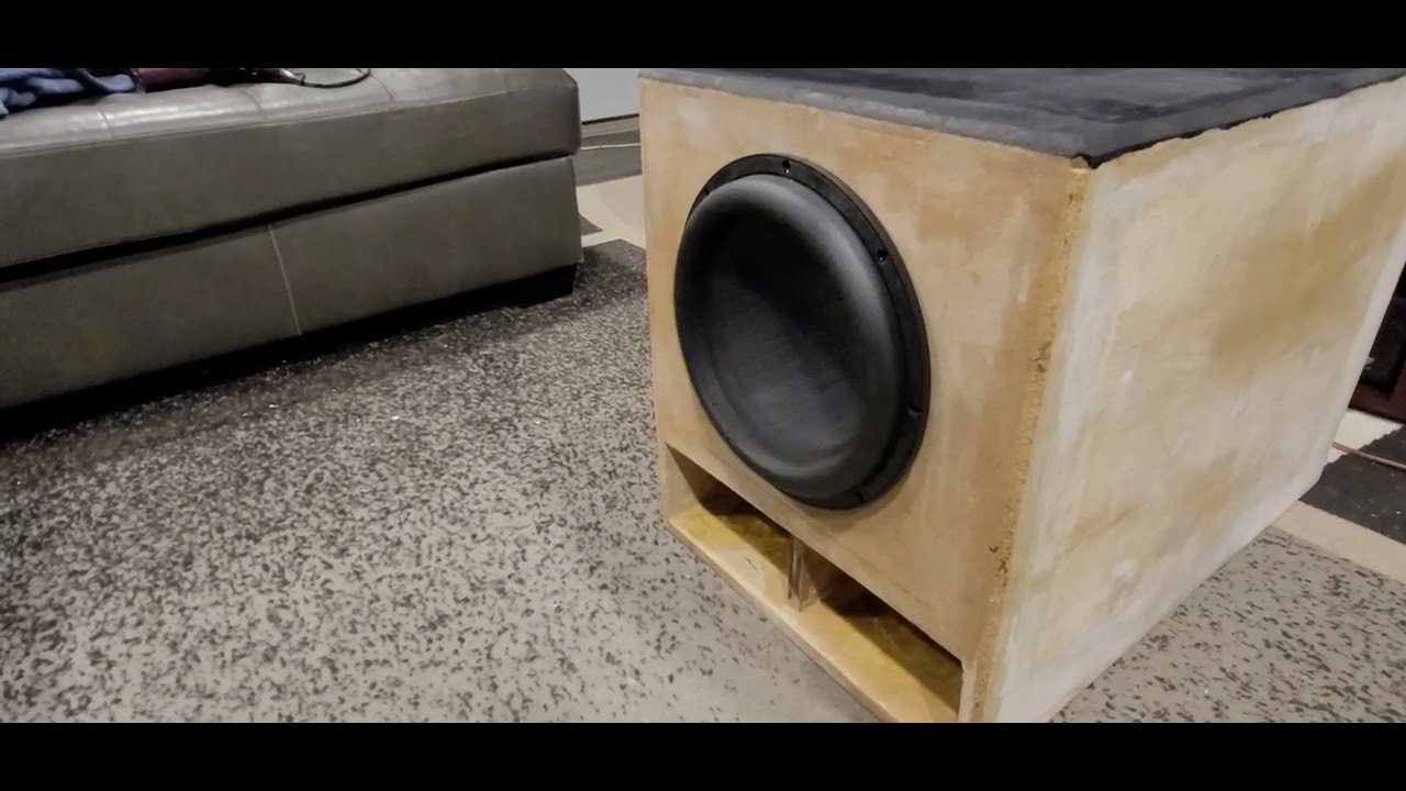 New 5.2 cf enclosure with Dayton ultimax 12