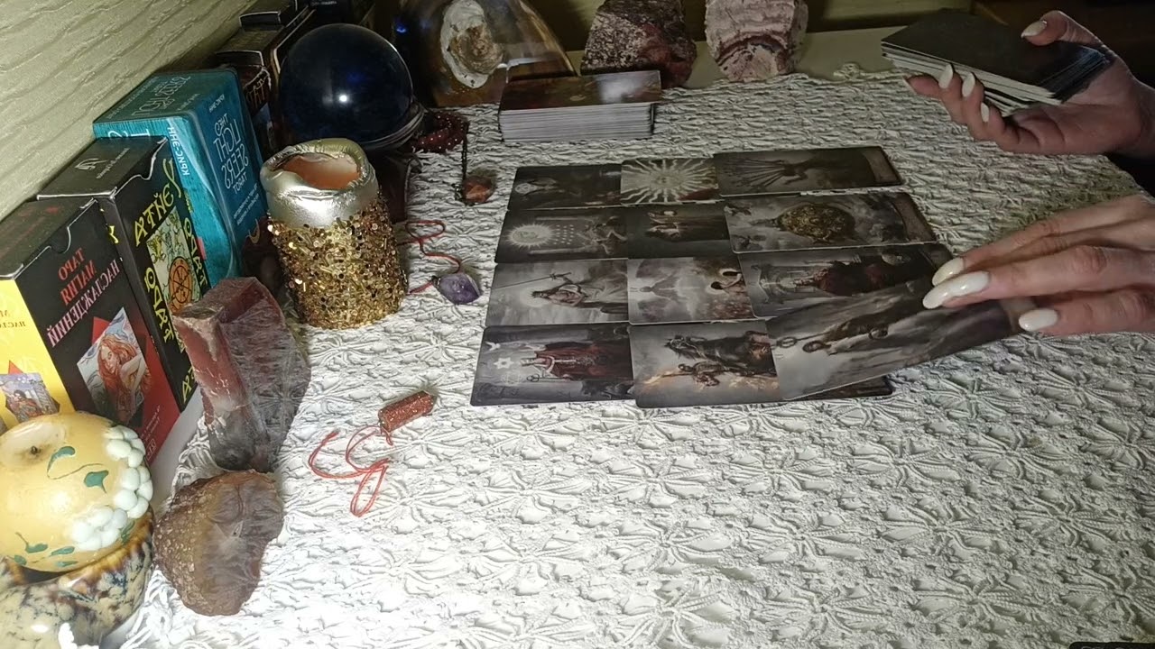 Есть ли на тебе негатив по  магии? Кто стоит за тобой 💪 Таро для мужчин.