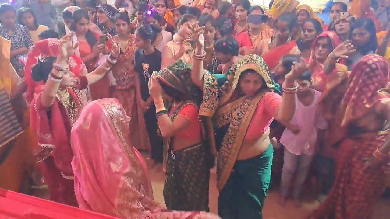 नीवरिया झोका लेए//गोरी तेरे अंगना में//सतीश शास्त्री ग्राम अहर मई 9719972810// नगला गुमानी की भागवत 