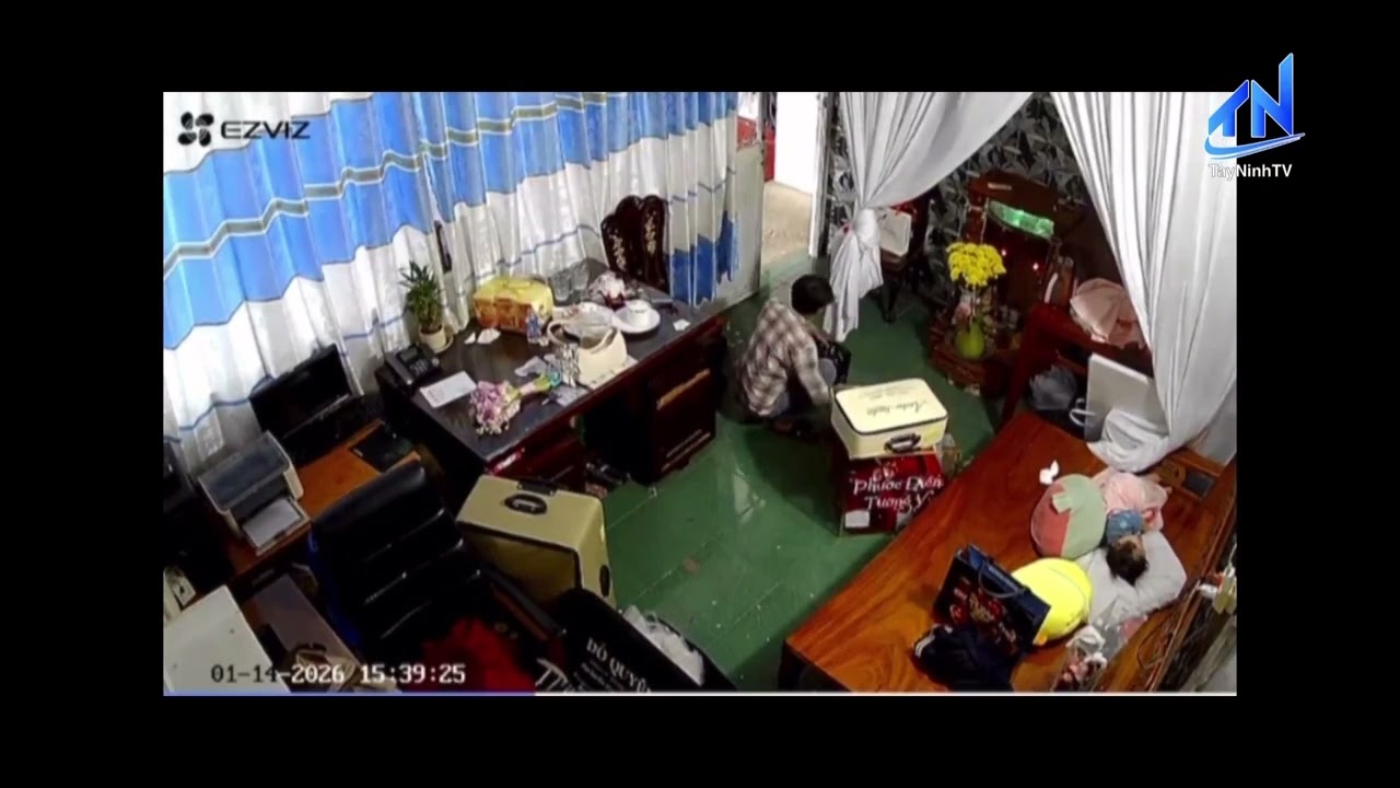 Bắt đối tượng trộm tiền mừng cưới | TayNinhTV