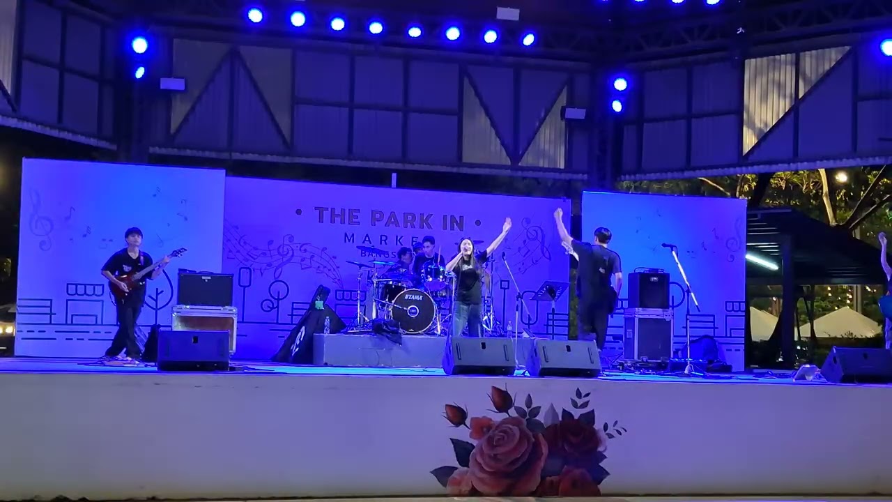 แดนเนรมิต-BigAss Cover. by The Rocket