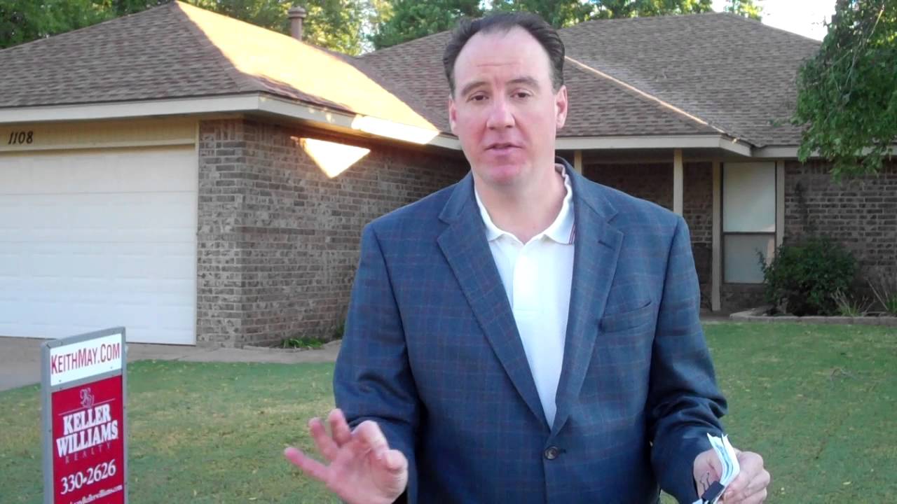 Real Estate Edmond, Oklahoma  1108 Countrywood.  Updated, Clean House