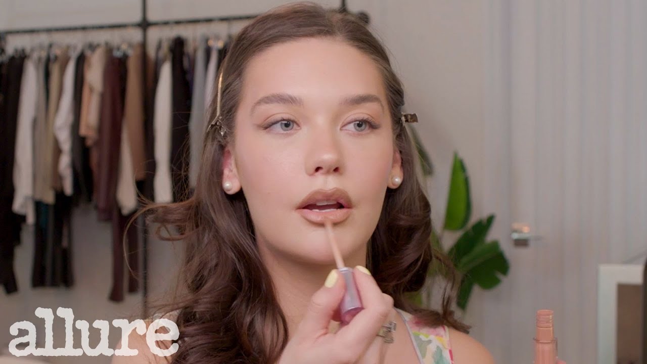 Amanda Steele's 10 Minute Routine for Dry Skin & Cat Eyes