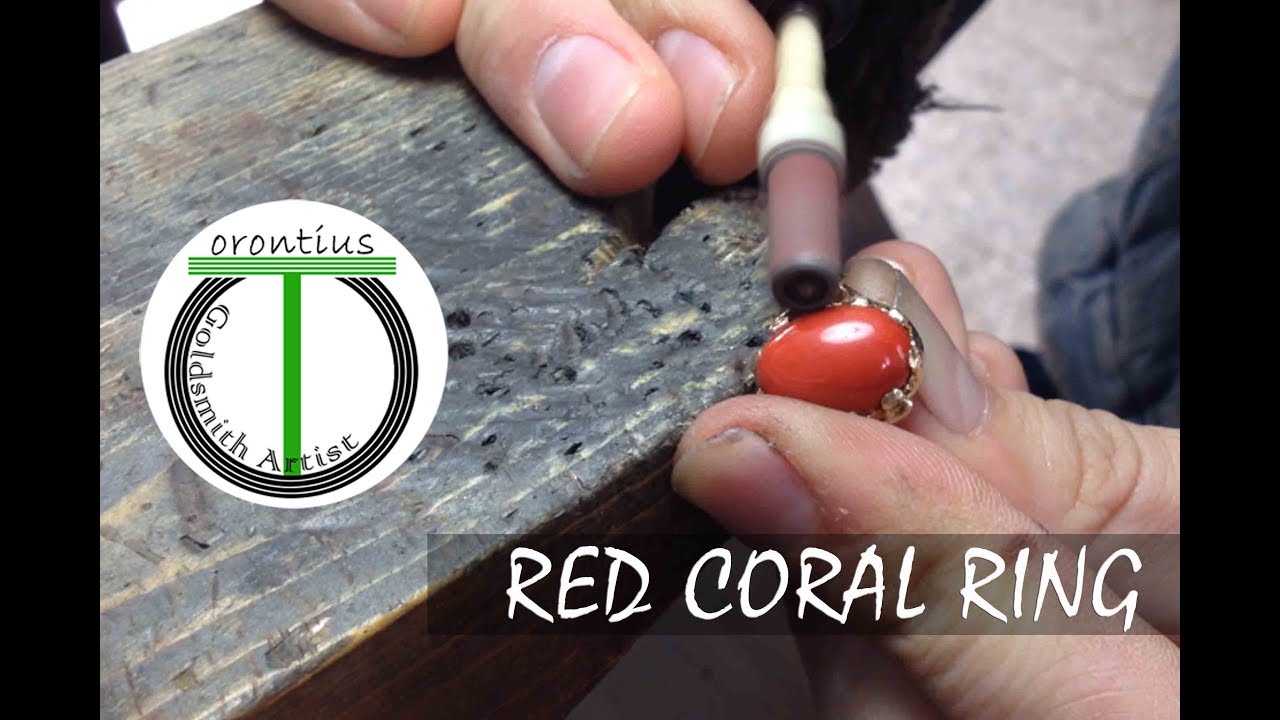 Creare un Anello in Oro con Corallo Rosso taglio Cabochon