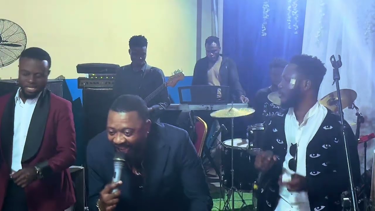 Pasteur Matou Daniel à Mabor, Luanda.