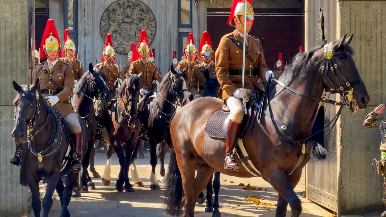 Unmissable: Household Cavalry Ride Out from Knightsbridge Barracks (Spectacular!)