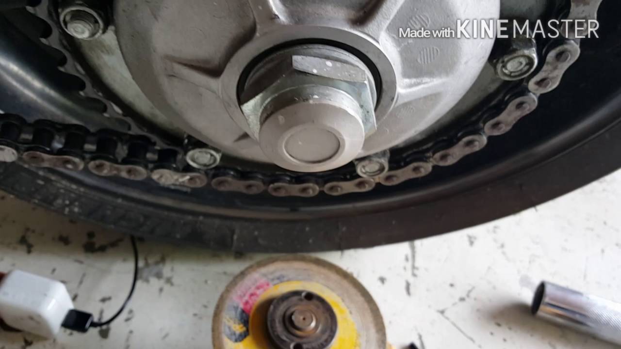 Honda Vfr800 sprocket change, chain and torque specs!