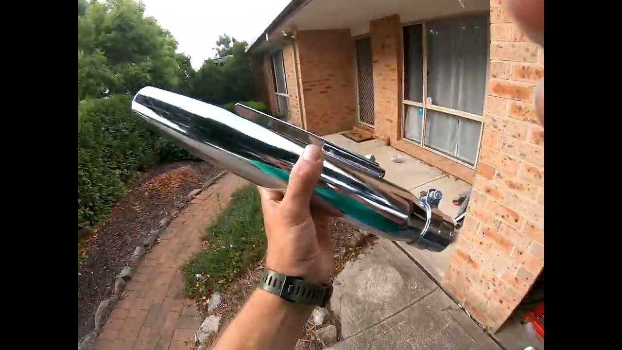 Triumph Speedmaster/America - Exhaust Comparison - Wow!! What a difference