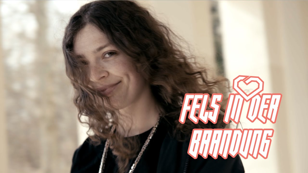 NINA - FELS IN DER BRANDUNG