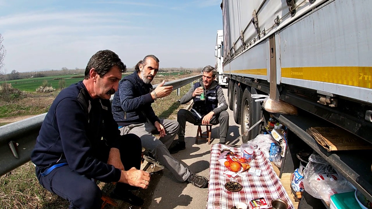 Sınırda Kahve Keyfi ve Muhabbet