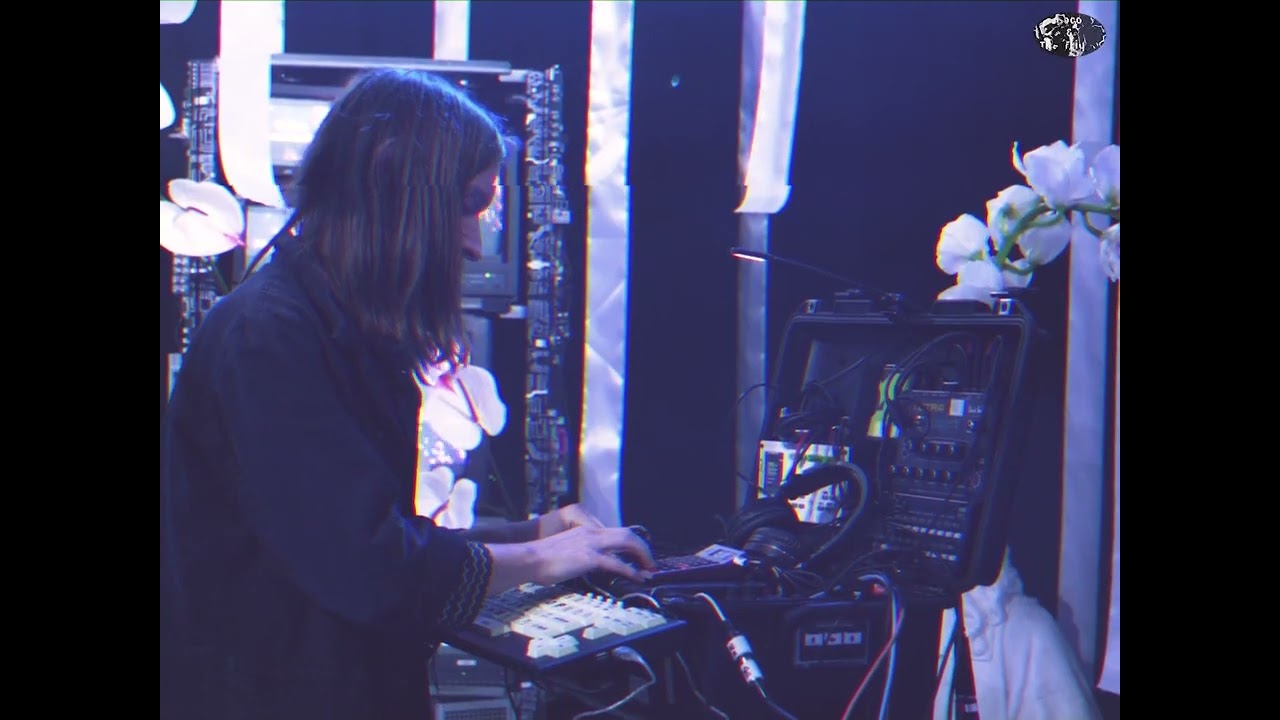 Metius (Jacco Gardner) - Improvisation live on Coco & The Frique