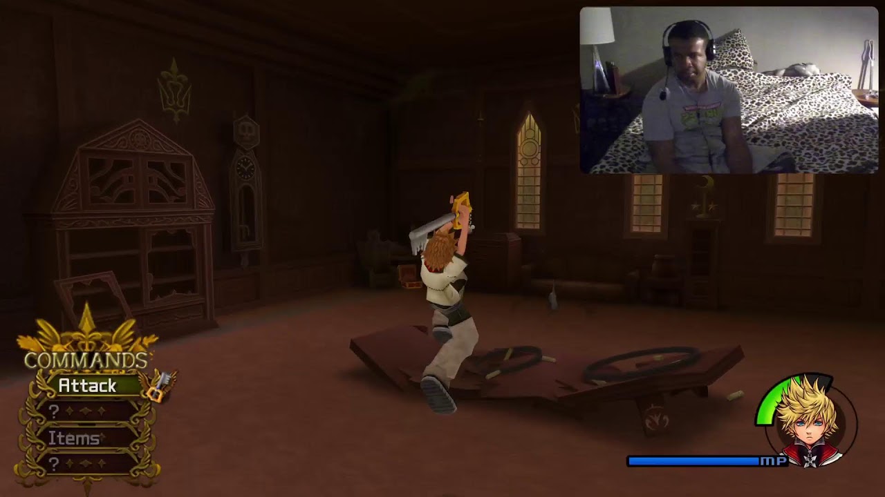 Voice actor plays kingdom hearts