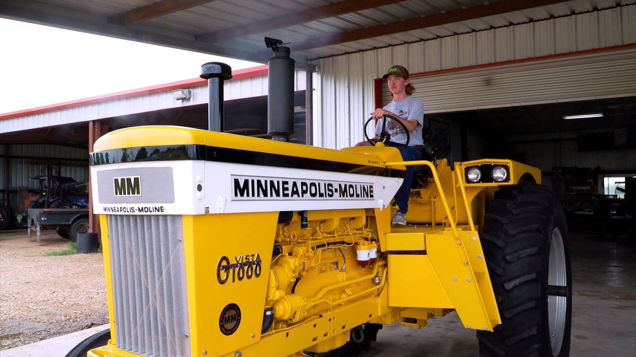 Двукратный чемпион по восстановлению тракторов вернул к жизни этот Minneapolis Moline G1000 Vista...
