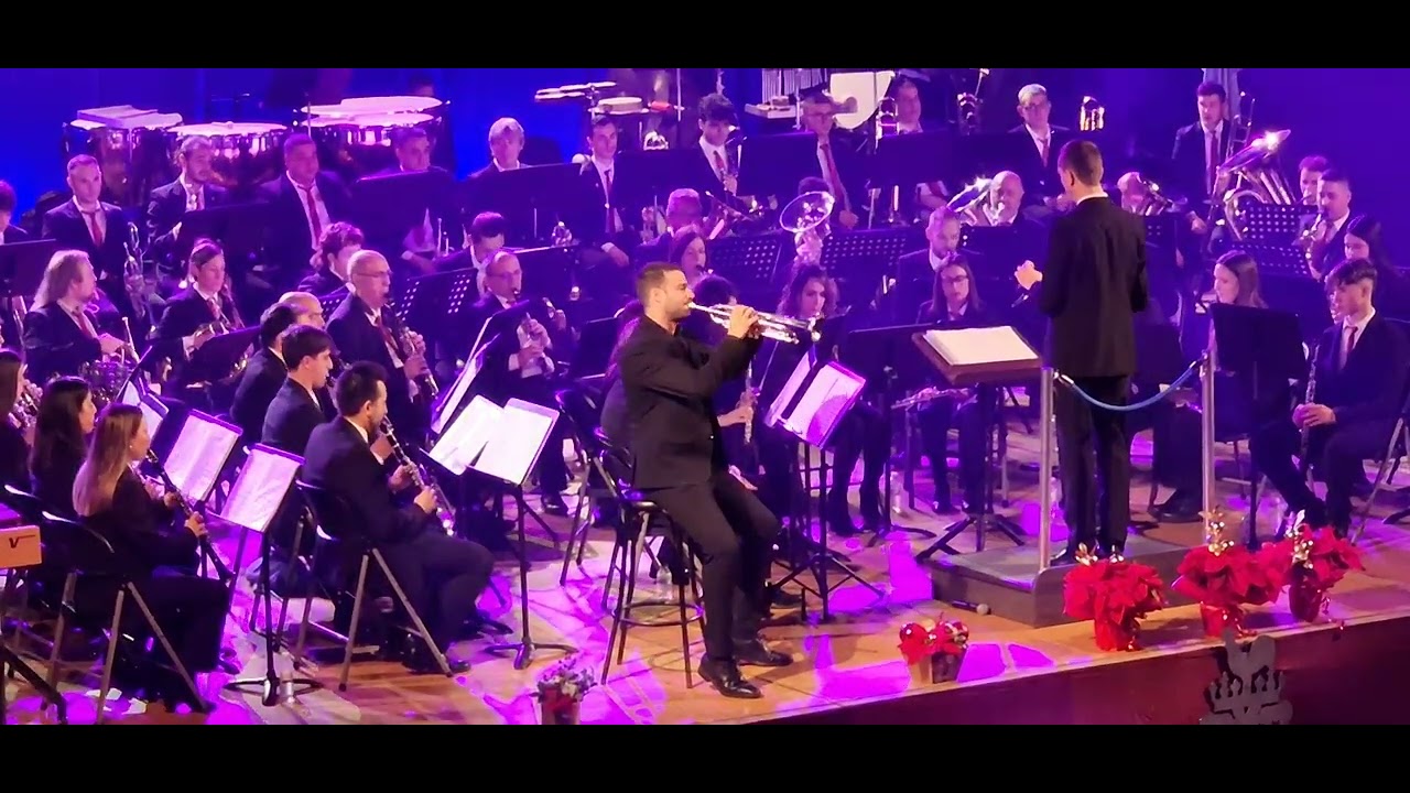 Concierto para una sola voz Mariachi...Ruben Simeo y Banda municipal de musica de Gallur.