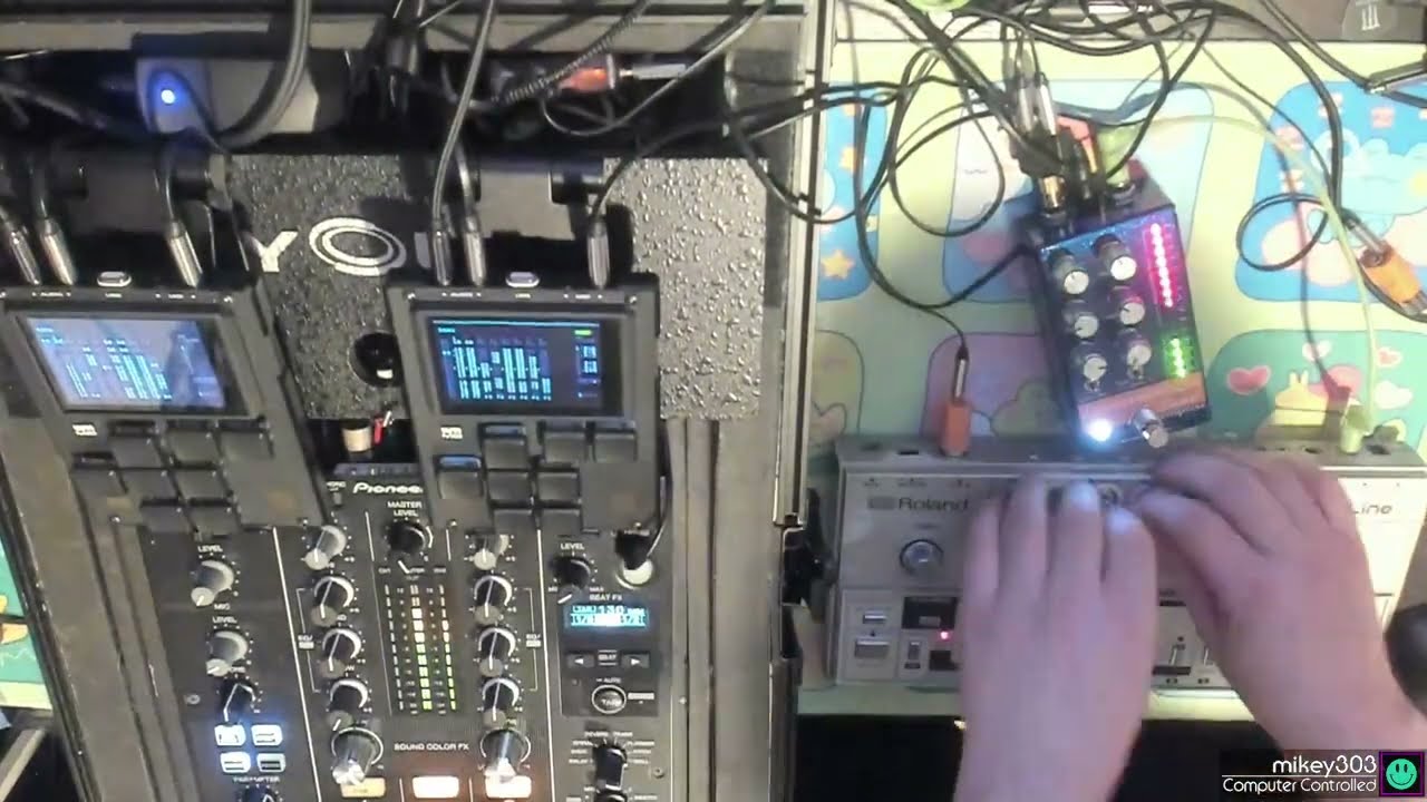 Happy 303 Day :) M8 Tracker Live Set