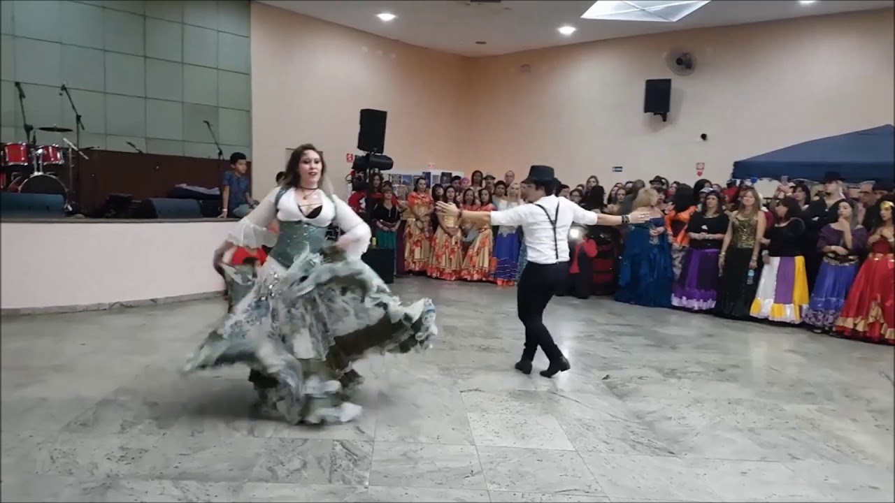 Indiara Cafarchio e Guilherme Chaves - Festa Mira La Gitana