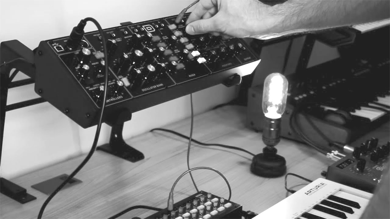 Behringer Model D + Strymon Big Sky // Ambient Improvisation