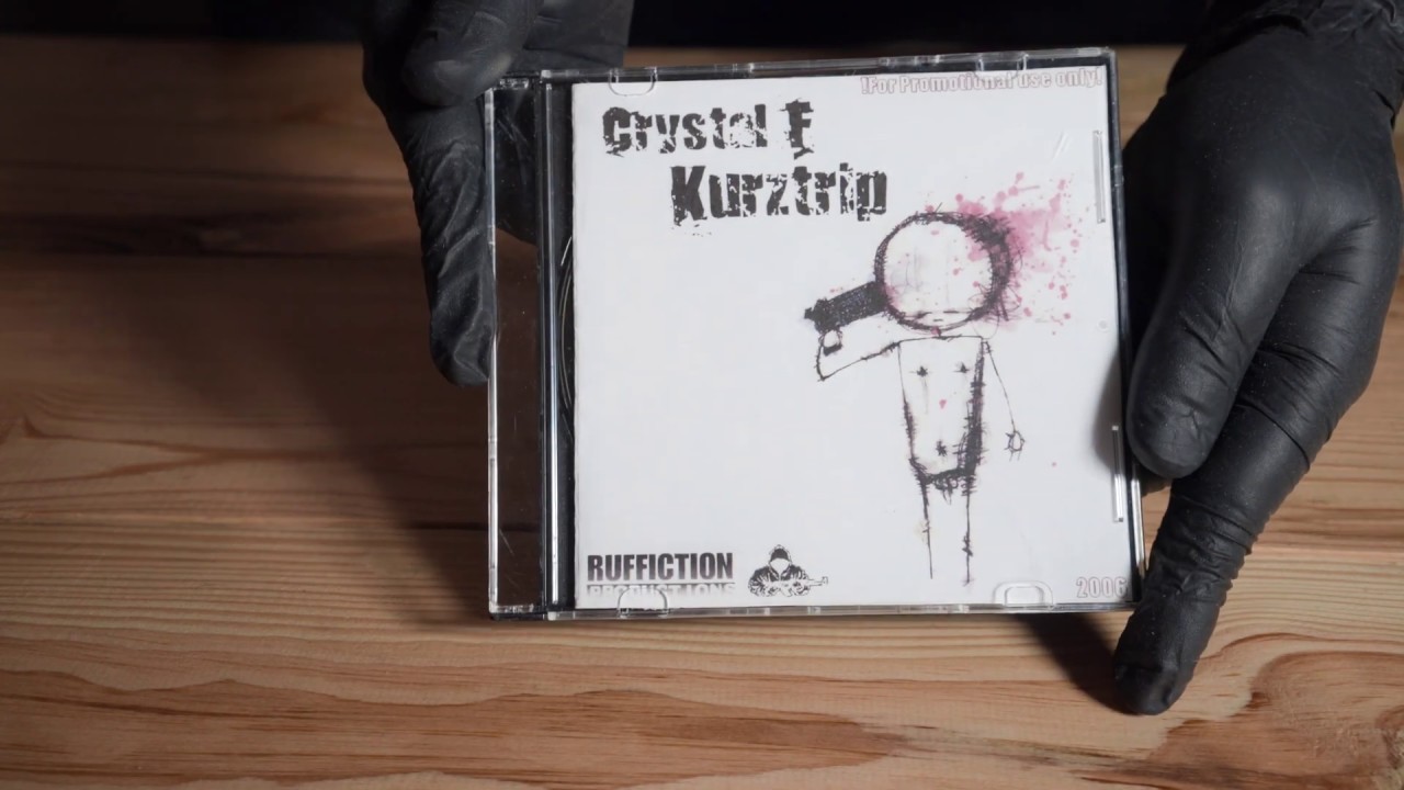 EP01 - Crystal F - Kurztrip (CD Case ASMR, no talking)