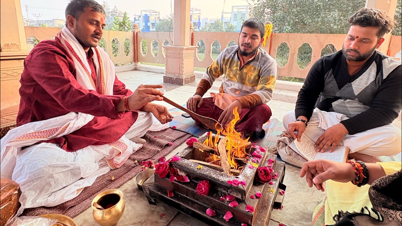 वैदिक विद्वानों के द्वारा यज्ञ होम संपन्न 