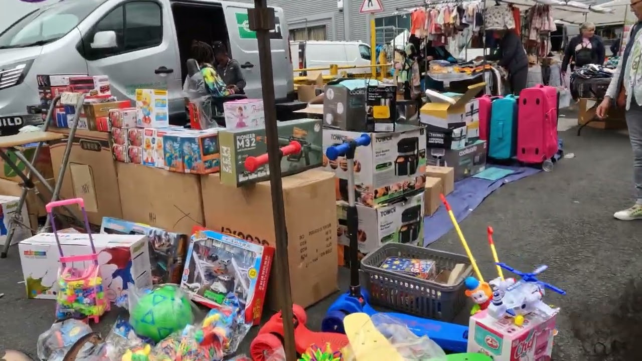 Nine Elms Sunday Market