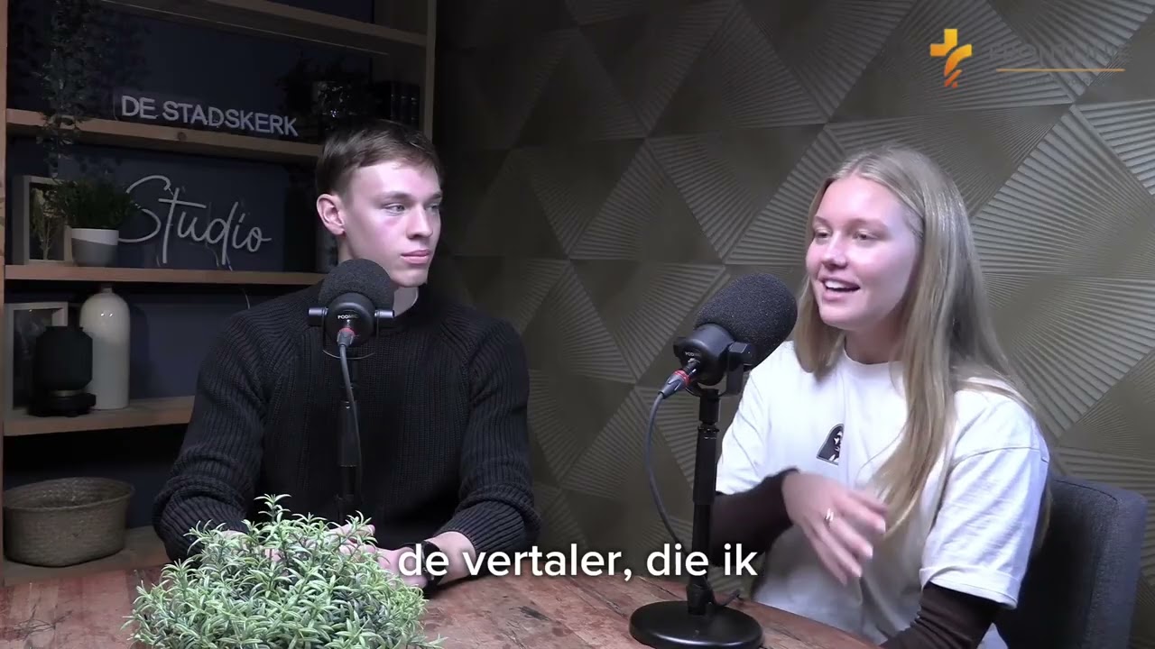 De vertaler begon keihard te lachen