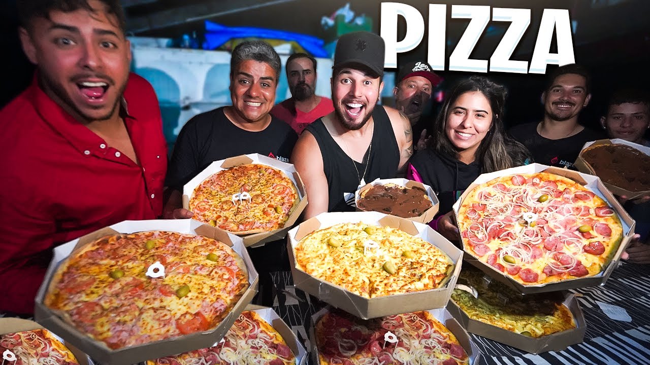 COMPREI PIZZA PRA TODOS MEUS AMIGOS NO ACAMPAMENTO