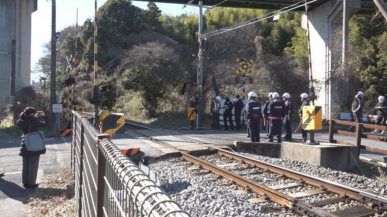 西彼・長与町で列車事故 乗客１人が救急搬送