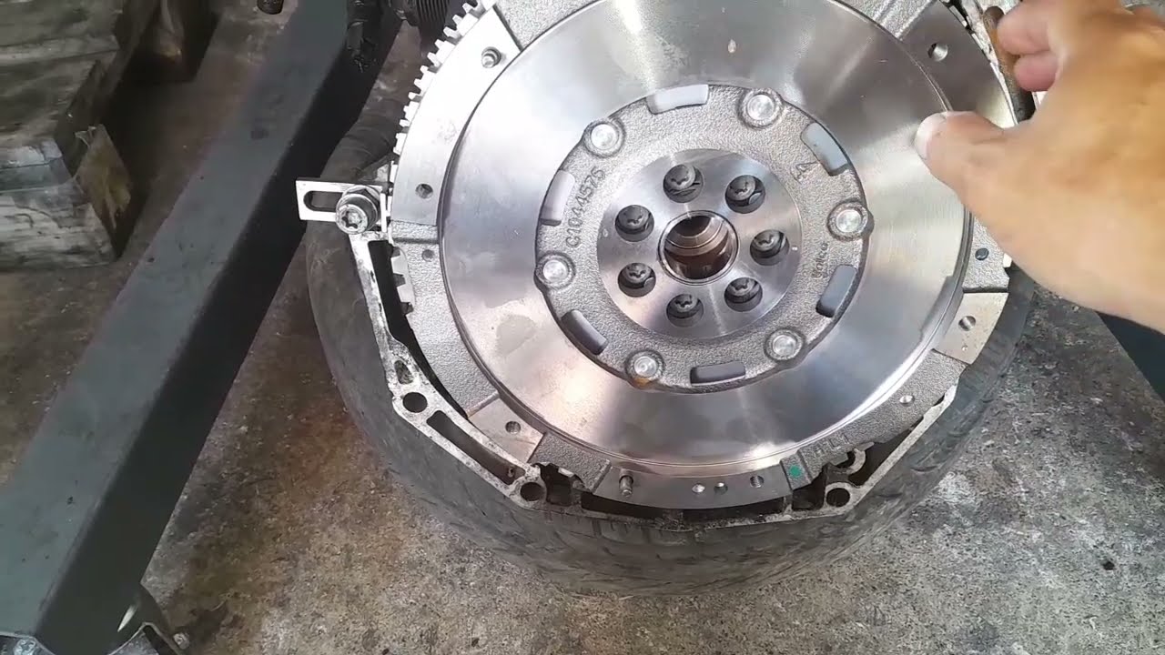 montage de volant moteur Bi-masse 1.5 DCI scenic 2
