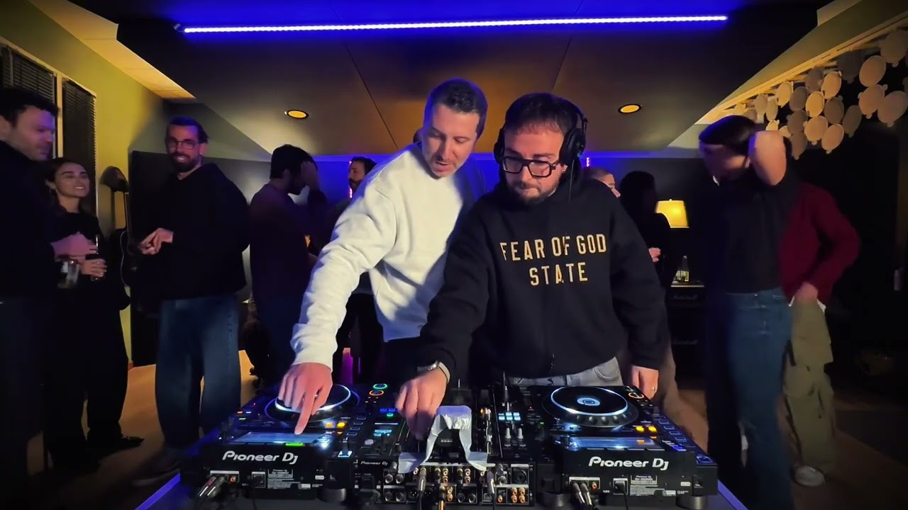 Deep Funky Electronic House music Dj Set by MAX & MIKE - ELEVATED - Club Vibes
