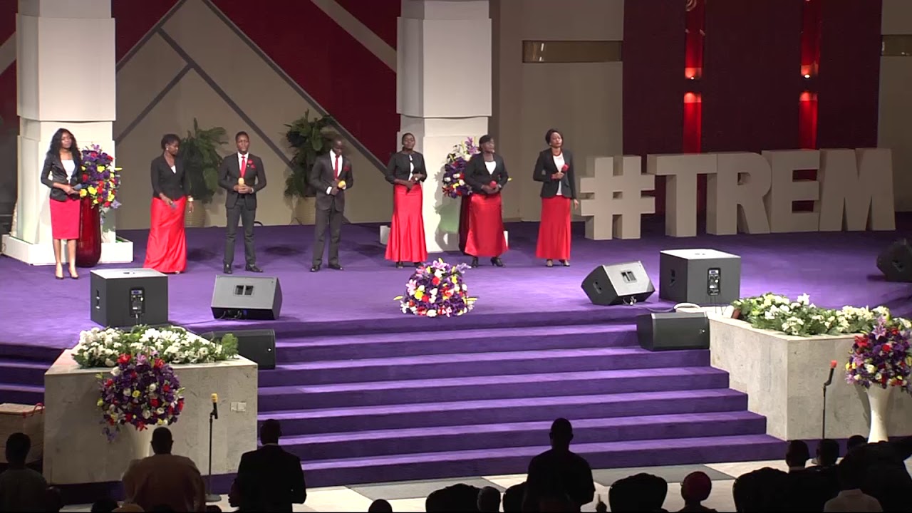 Emmanuel Ukoji leading praises #frankedwards #praise #church #song #dance