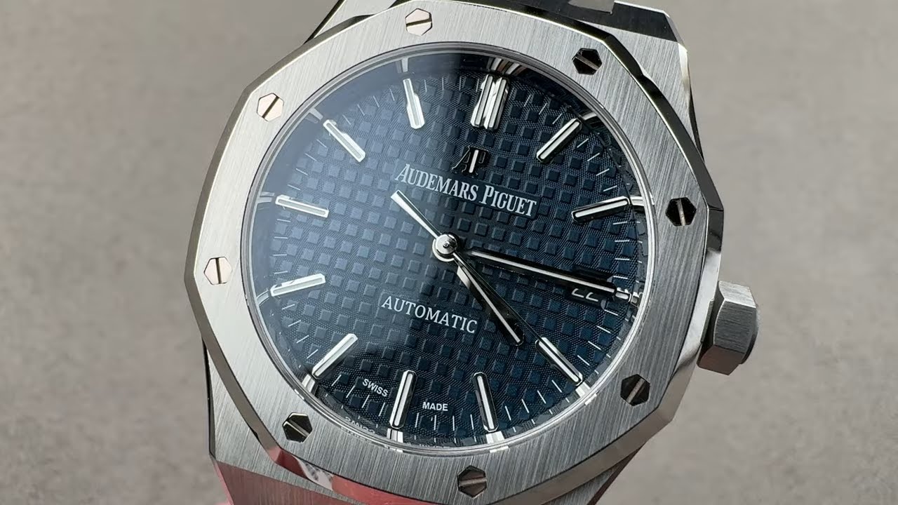 Обзор часов Audemars Piguet Royal Oak с автоподзаводом 15450ST.OO.1256ST.03 — синий циферблат